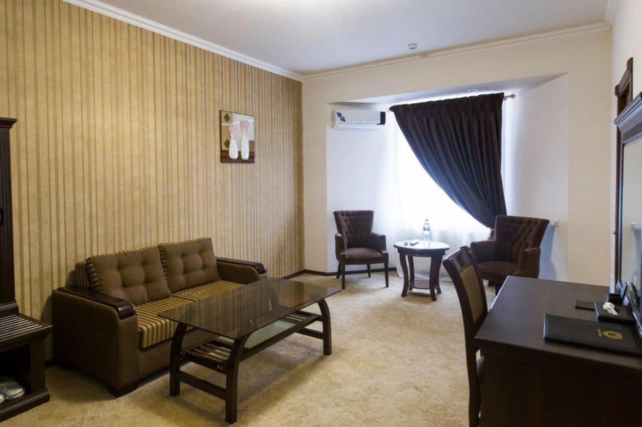 Alexander Hotel Samarkand Exteriör bild