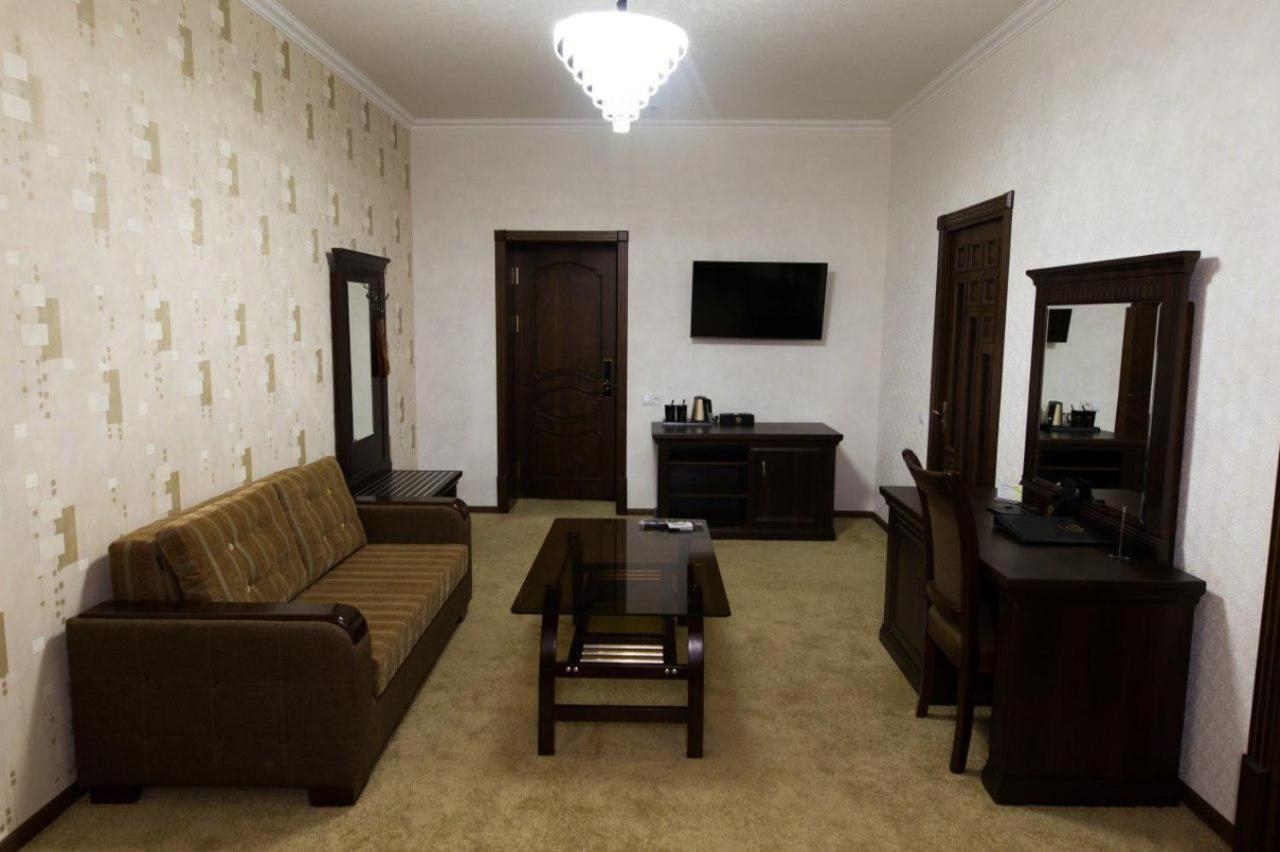 Alexander Hotel Samarkand Exteriör bild